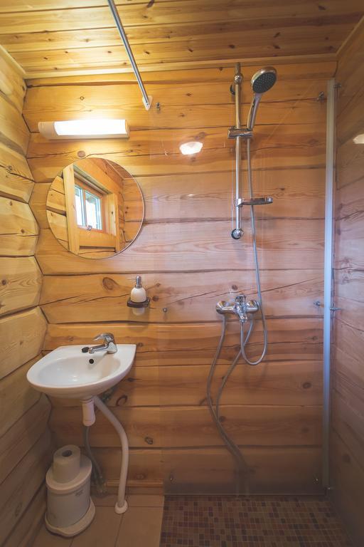 Arina Cottages Nasva الغرفة الصورة